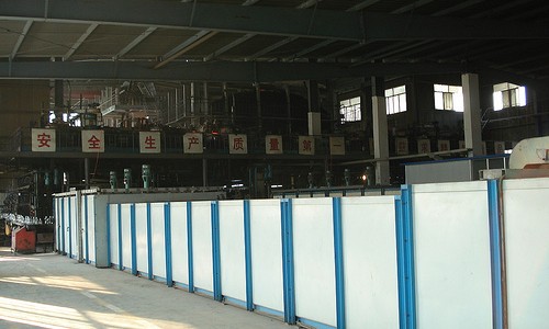 China Factory Creating Bottles China Factory Creating Bottles