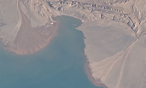 Lake Ayakum, China/Tibet (NASA, International Space Station, 04/25/11)