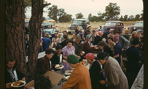 Serving up the barbeque at the Pie Town, New Mexico, Fair (LOC) Serving up the barbeque at the Pie Town, New Mexico, Fair (LOC)
