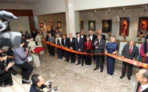 4 international tourism <b>exhibitions</b> in 4 provinces